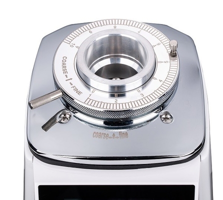 Dokunmatik ekranlı ticari kahve öğütücü 550W Güç Özel Voltaj Alüminyum Alaşım/ABS 64mm öğütme diski